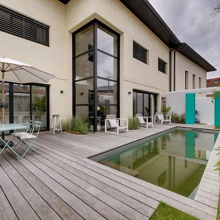 Spacious Bordeaux Family Home With Swimming Pool Luaran gambar